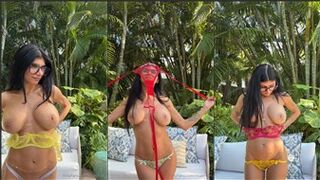 Mia Khalifa Nude Outddor Lingerie Try On PPV Onlyfans Video Leaked