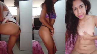 Putita flaquita con hermosas piernas