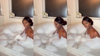 Ellie The Empress Nude Soapy Shower