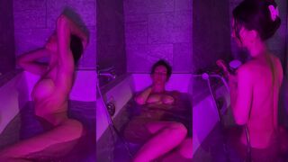 Rachel Cook Nude Bath Tease