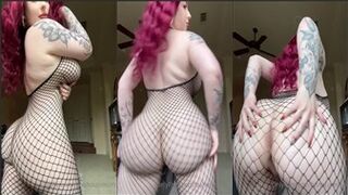 Bishoujomom Fishnet Bodysuit Twerking